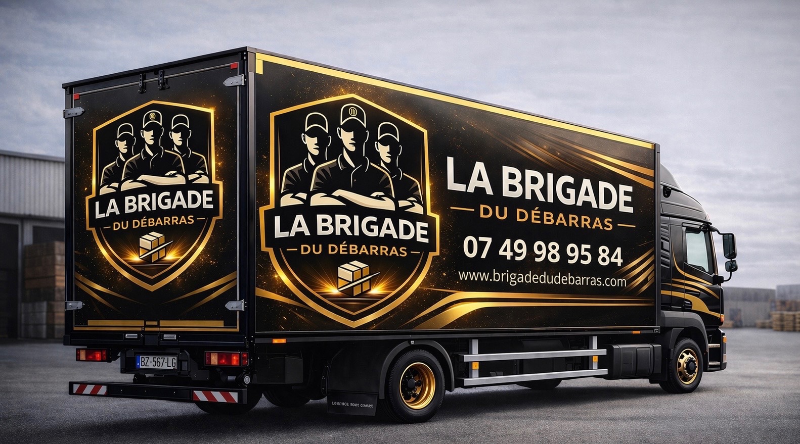 Détail du camion de la brigade du débarras